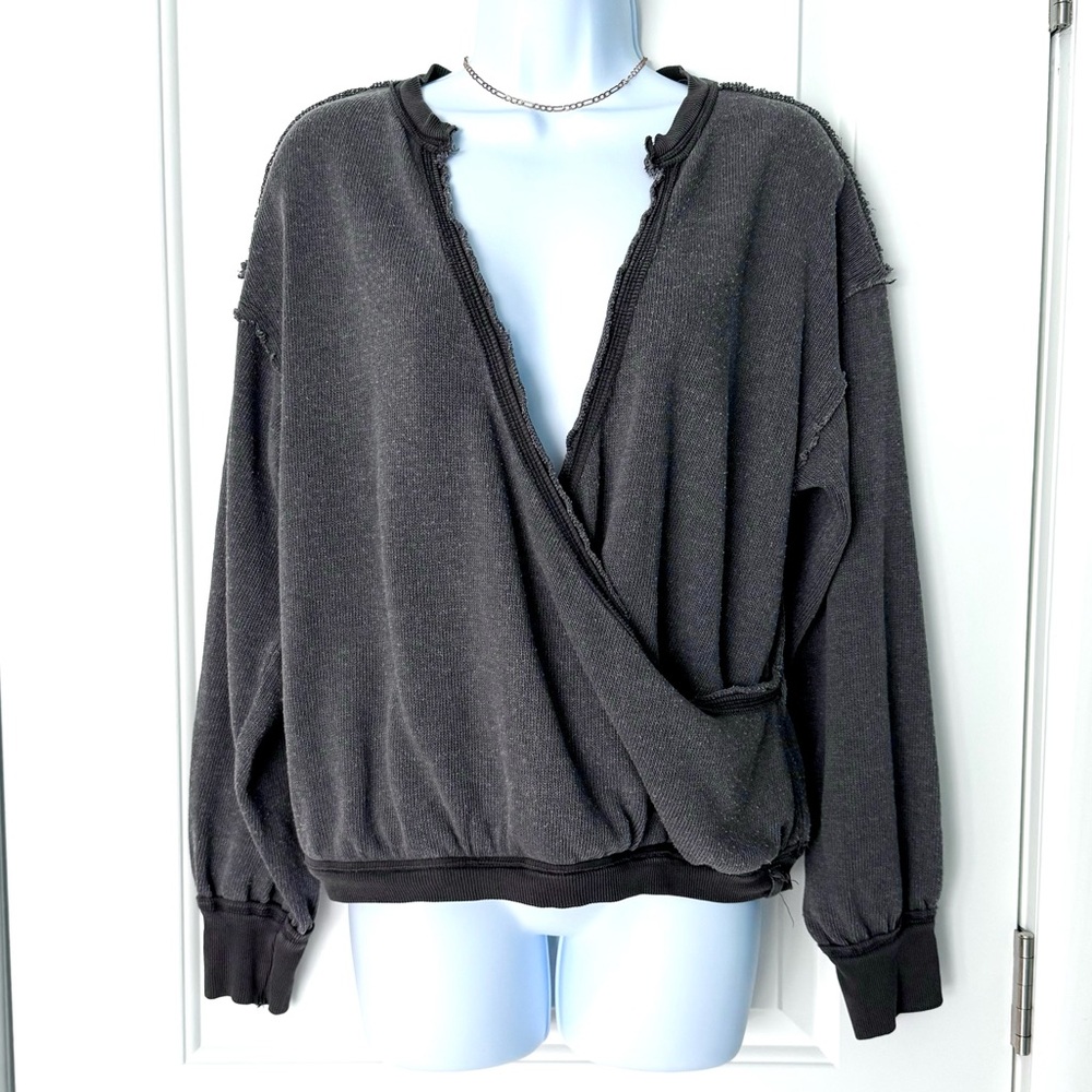 We The Free Anyway gray top Size XS EUC